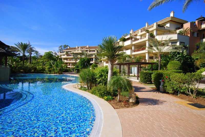 Laguna de Banús Middle Floor