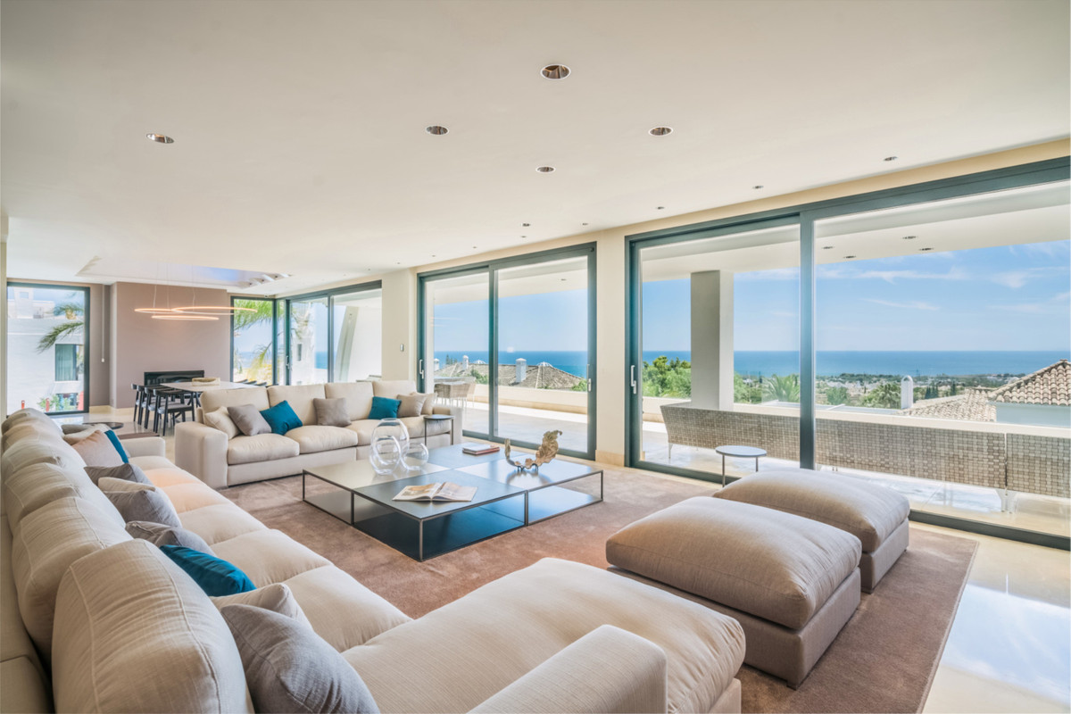 Penthouse The Golden Mile