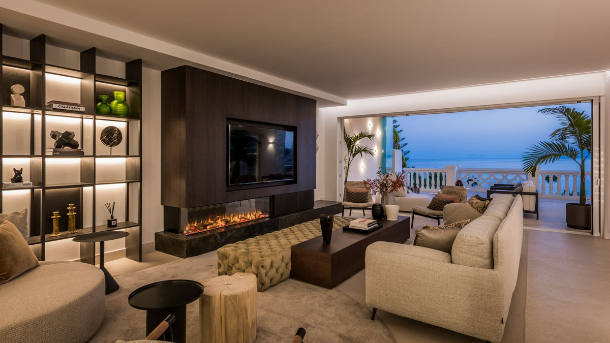 Penthouse New Golden Mile