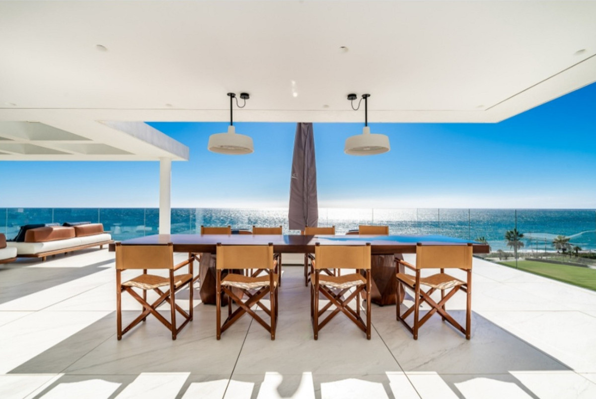Emare Penthouse