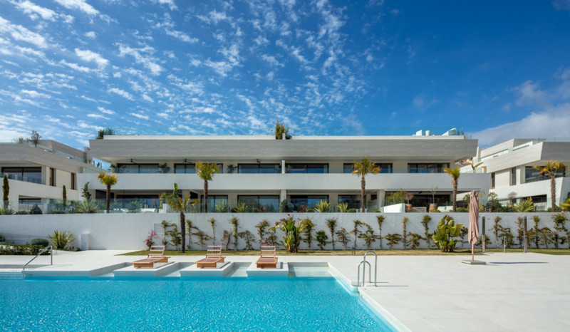 Ground Floor 4-Bedroom Apartment for sale in The Golden Mile